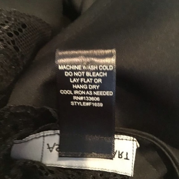 Ashley Stewart NWOT Black Lace Yoke Peplum Top Size 5X - Picture 7 of 9